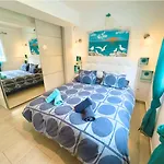 Arthouse Sea View - Acquamarina E Zaffiro 度假居 *