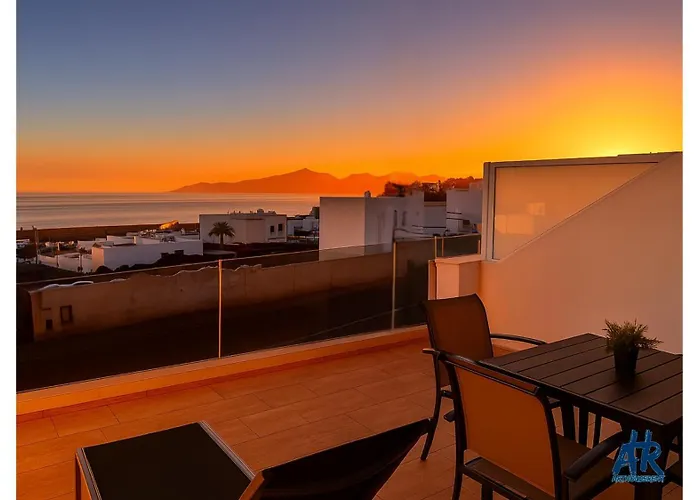 Arthouse Sea View - Acquamarina E Zaffiro Puerto del Carmen (Lanzarote)